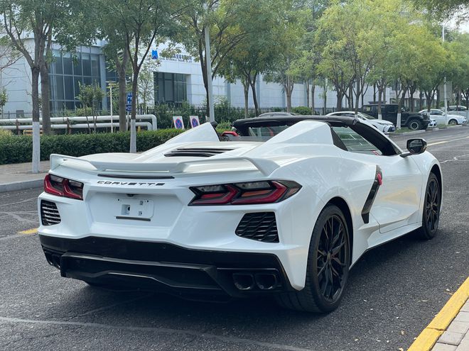 2024款雪佛蘭科爾維特C8現(xiàn)車感受美系超跑獨具一格的魅力(圖4)